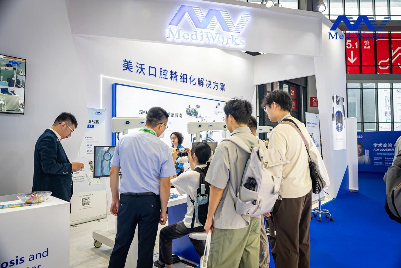 Exhibition Review | Microscopic Technology Makes Dental Treatment More Precise, MediWorks Leads You to Explore FDI